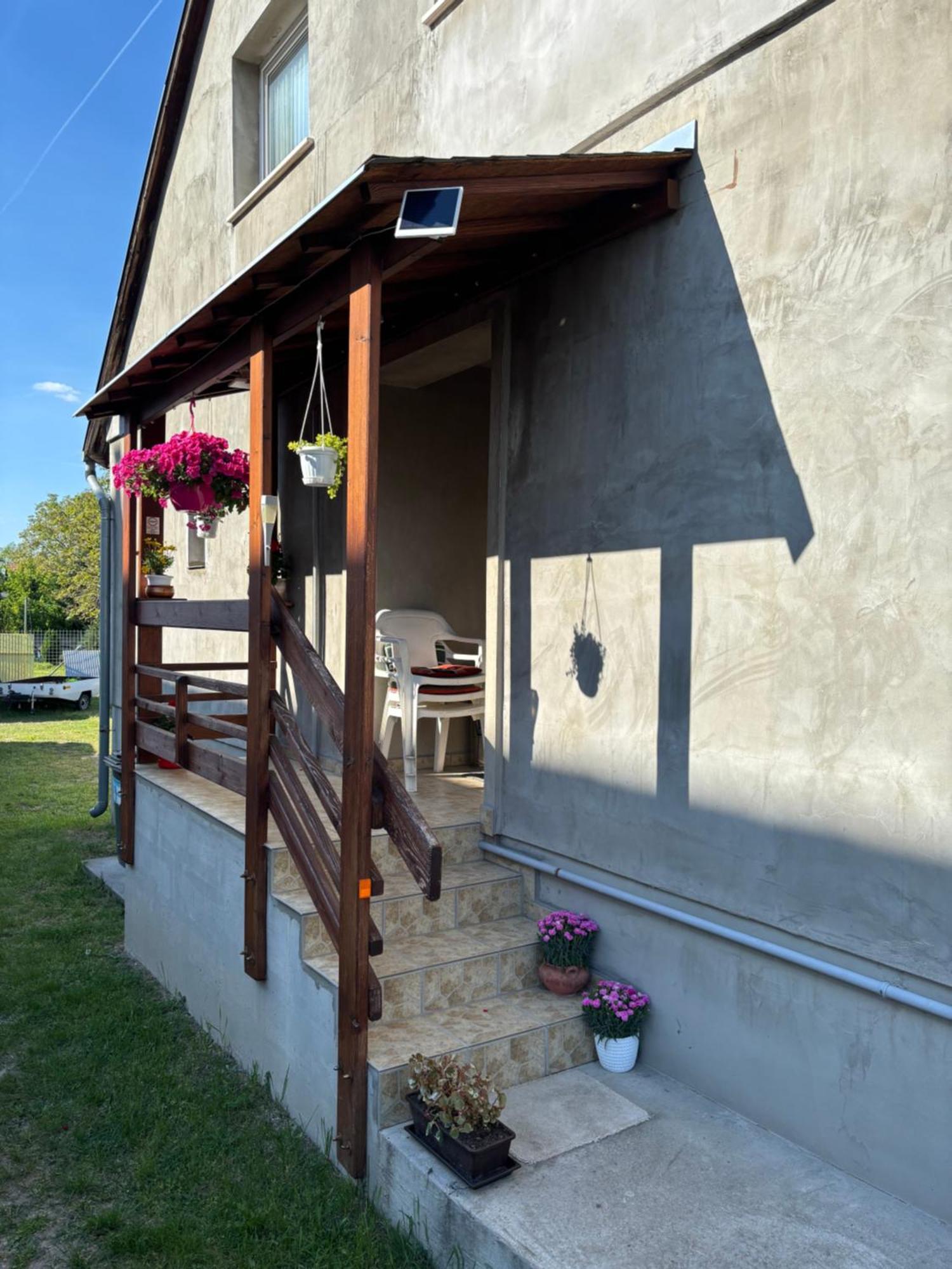 Luca Apartman Естергом Екстериор снимка